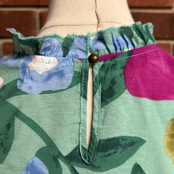 Entro Floral Ruffle Blouse - Picture 8 of 15